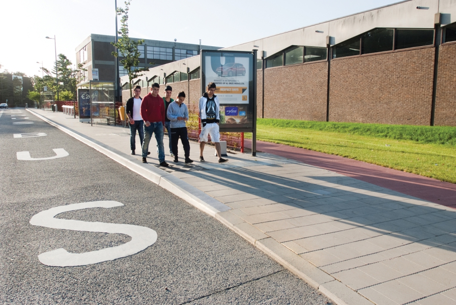 Schoolomgeving Bret Genk