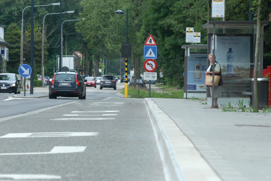 Schoolomgeving Bret Genk