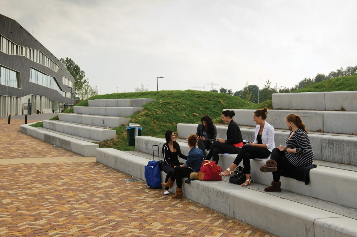 Terreininrichting school CSG Kluiverboom Groningen